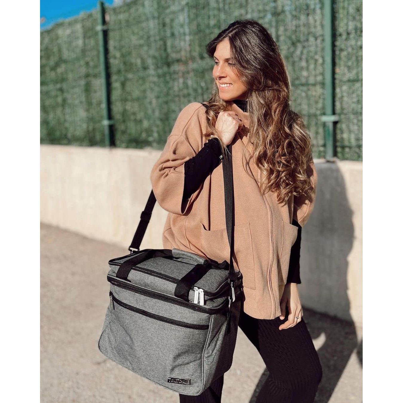 Twistshake Kühltasche 21 L für Babynahrung und mehr | 3 Fächer | Faltbar, Grau